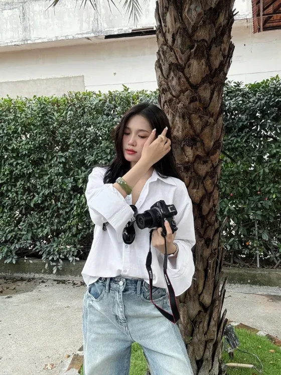 Sơ mi linen màu trắng